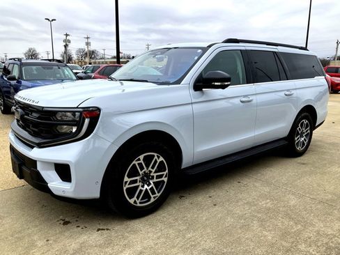Certified 2025 Ford Expedition Max Active image 1