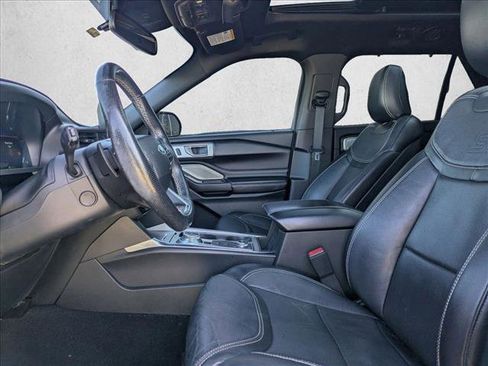 Used 2020 Ford Explorer ST w/ Premium Technology Package image 15