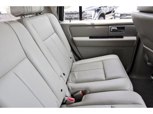 Used 2014 Ford Expedition Limited w/ Equipment Group 301A RWD image 10