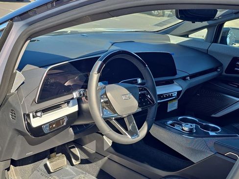 New 2026 Cadillac Optiq Luxury 1 RWD image 18
