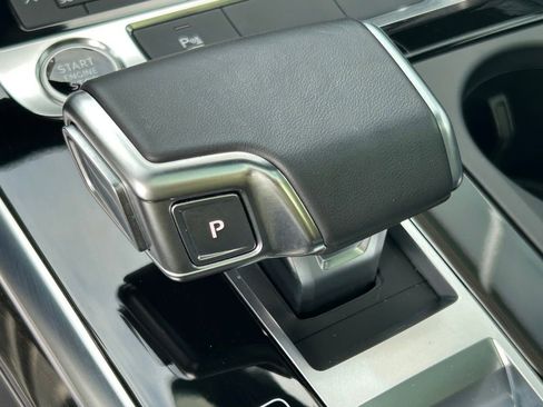 Used 2025 Audi Q7 2.0T Premium w/ Convenience Package image 39