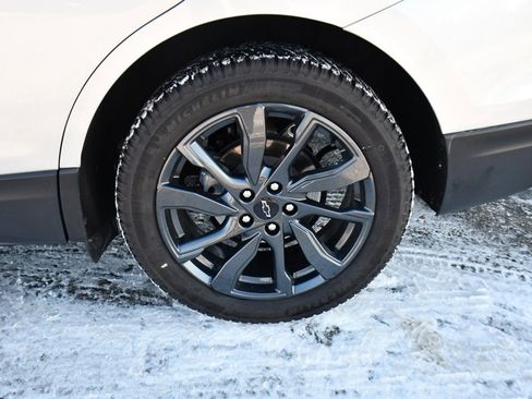 Used 2022 Chevrolet Equinox RS w/ RS Leather Package image 21