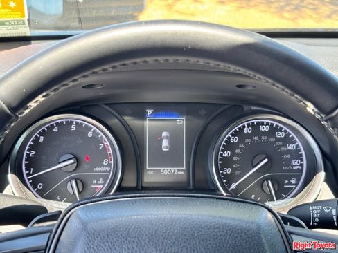 Used 2023 Toyota Camry SE FWD image 23