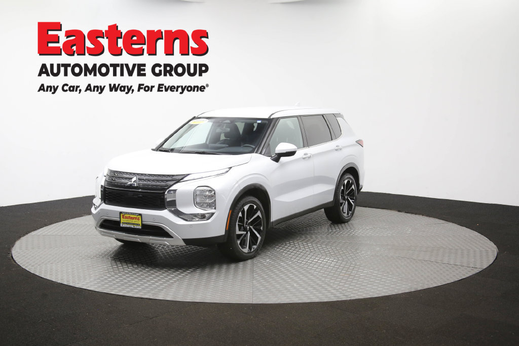 Used 2024 Mitsubishi Outlander SE FWD image 53