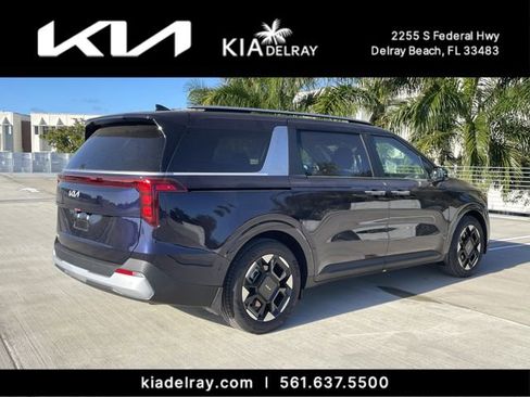 New 2026 Kia Carnival EX FWD image 3