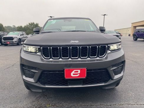 New 2025 Jeep Grand Cherokee Laredo X image 2