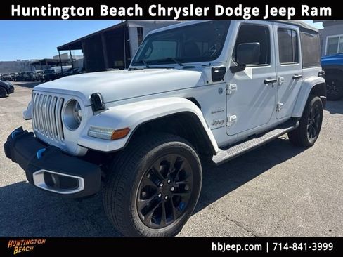 Used 2023 Jeep Wrangler Unlimited Sahara w/ Cold Weather Group AWD/4WD image 1