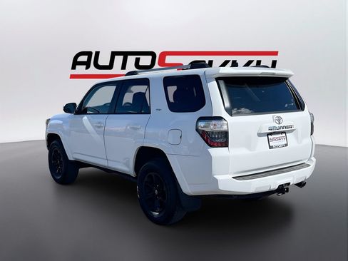 Used 2024 Toyota 4Runner SR5 Premium w/ Moonroof Package AWD/4WD image 5