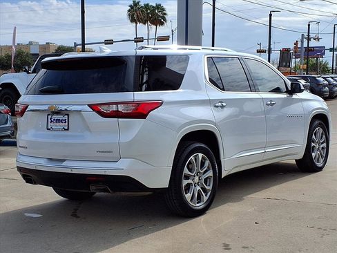 Used 2021 Chevrolet Traverse Premier image 8