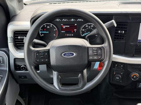 Used 2025 Ford F250 XLT AWD/4WD image 15