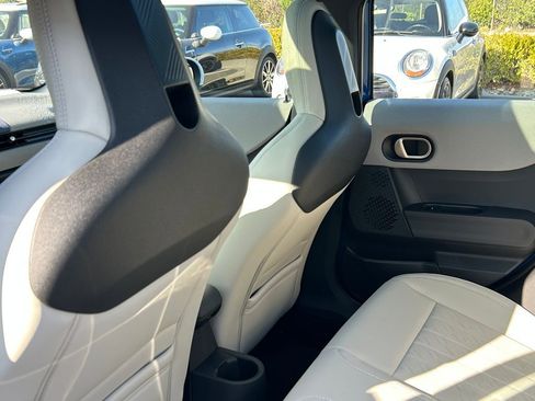 New 2026 MINI Cooper 4-Door Hardtop image 30