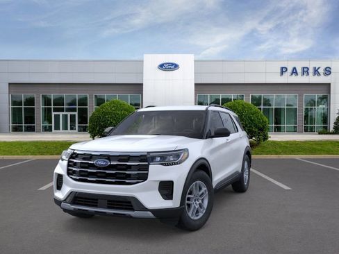 New 2026 Ford Explorer Active RWD image 2