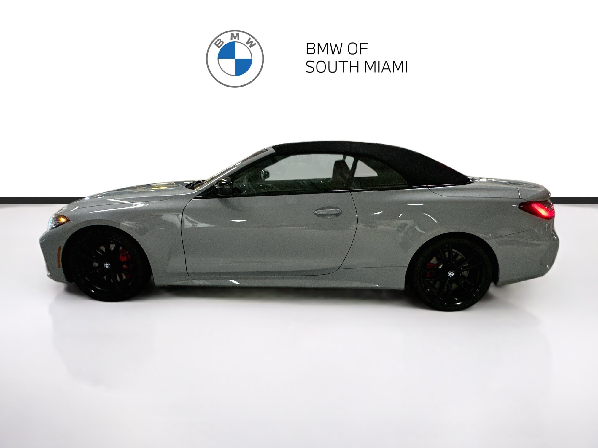 Certified 2024 BMW 430i Convertible w/ M Sport Package RWD image 4
