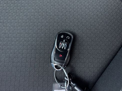 Used 2025 Buick Encore GX Preferred image 22