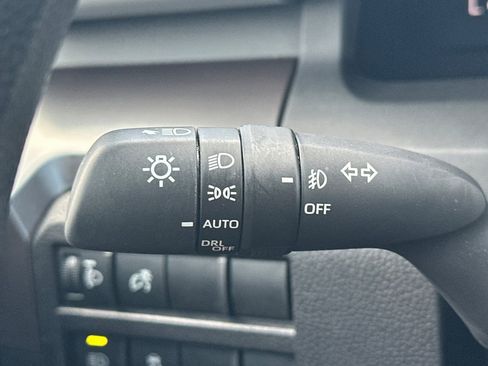 Certified 2025 Toyota Tacoma SR5 RWD image 37