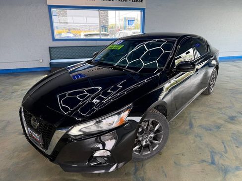 Used 2019 Nissan Altima 2.5 SV AWD/4WD image 1