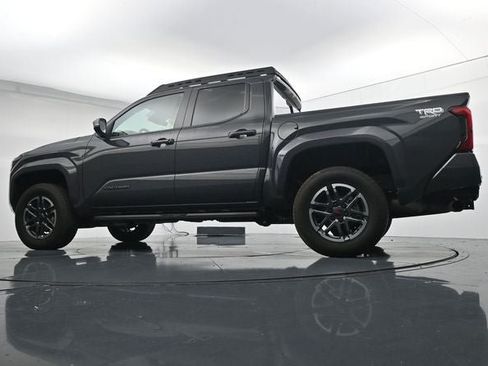 Used 2024 Toyota Tacoma TRD Sport w/ TRD Sport Upgrade Package AWD/4WD image 33