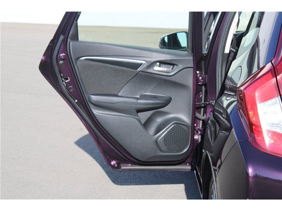 Used 2016 Honda Fit EX image 11