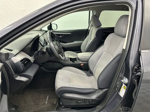 Used 2024 Subaru Outback Premium image 9