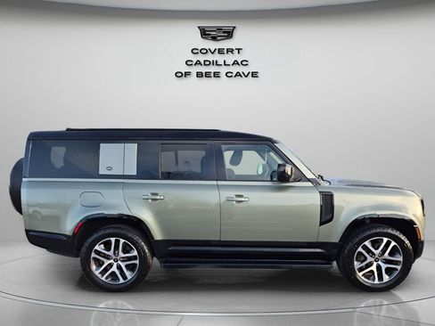 Used 2024 Land Rover Defender 130 X-Dynamic SE image 11