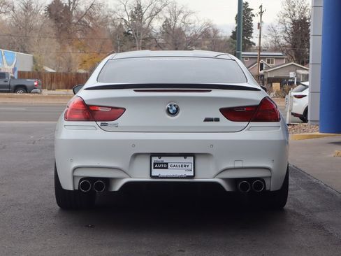 Used 2013 BMW M6 Coupe w/ Executive Pkg image 4