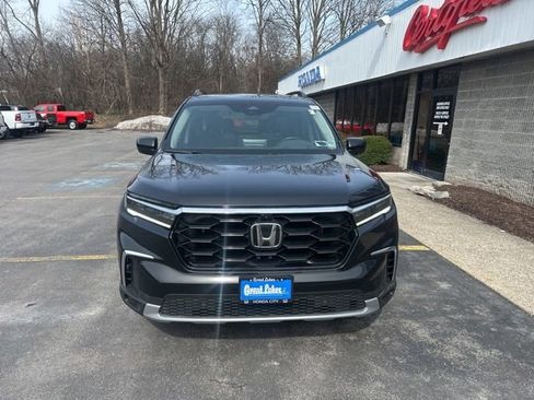 Certified 2023 Honda Pilot Elite image 3