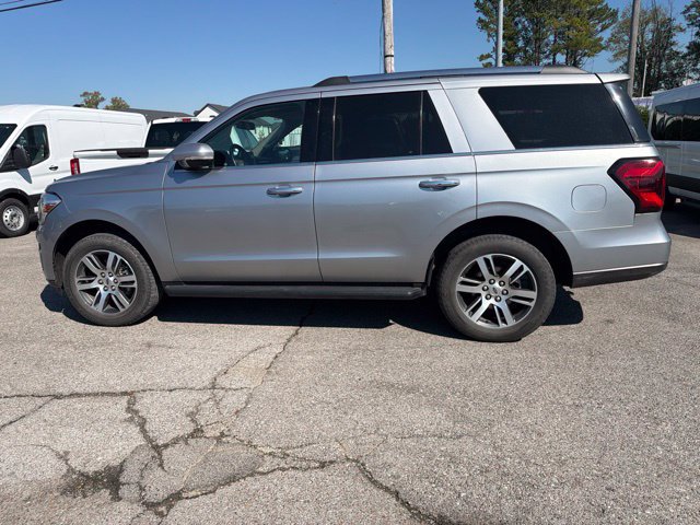 Used 2024 Ford Expedition Limited RWD image 15