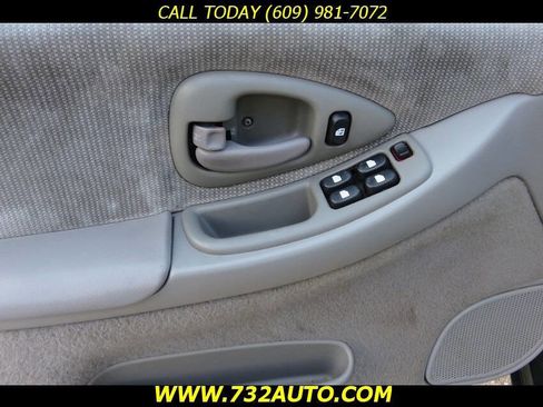 Used 1997 Chevrolet Lumina w/ Preferred Equipment Group 1 FWD image 28