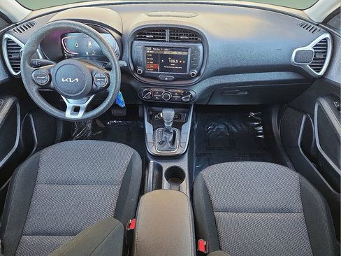 Used 2024 Kia Soul LX w/ Option Group 015 image 15