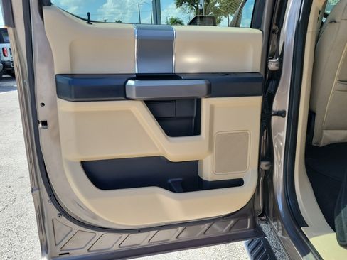 Used 2020 Ford F150 XLT w/ Equipment Group 302A Luxury RWD image 10