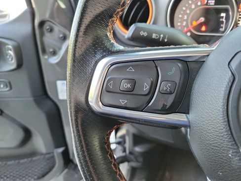 Used 2022 Jeep Gladiator Mojave AWD/4WD image 25