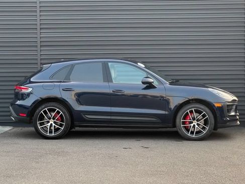Certified 2022 Porsche Macan S AWD/4WD image 8