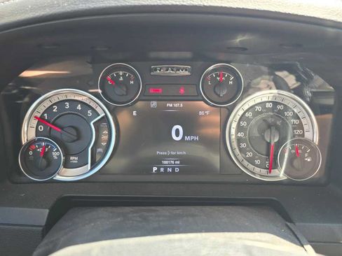 Used 2016 RAM 3500 Laramie w/ Convenience Group AWD/4WD image 7