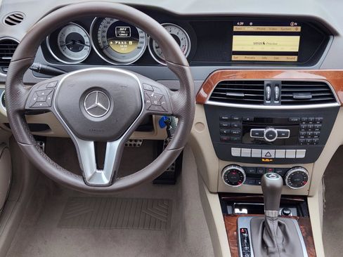 Used 2012 Mercedes-Benz C 250 Sedan image 27