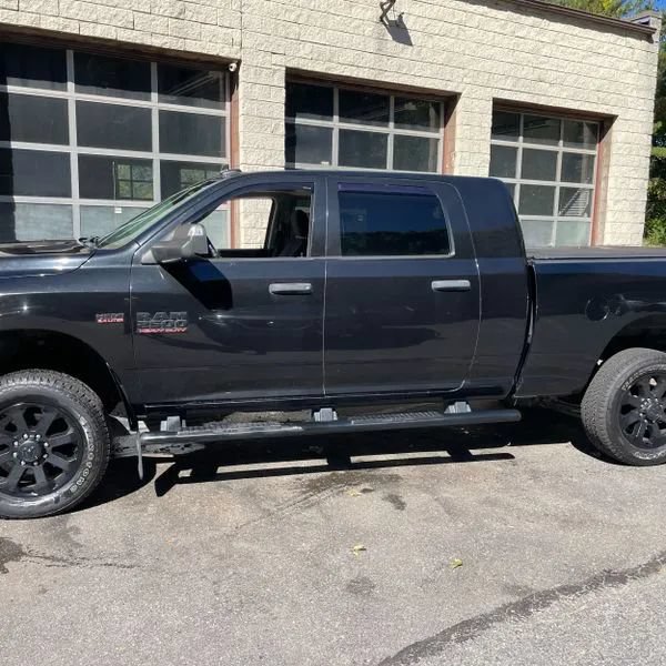 Used 2016 RAM 2500 Big Horn w/ Black Appearance Group AWD/4WD image 3