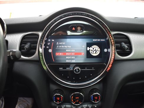 Used 2024 MINI Cooper SE FWD image 28