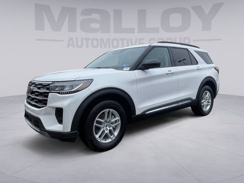 Certified 2025 Ford Explorer Active AWD/4WD image 1