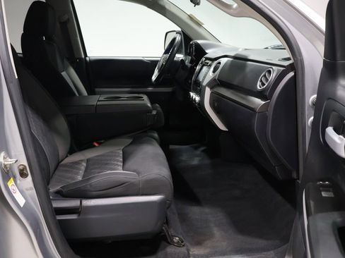 Used 2018 Toyota Tundra SR5 image 21