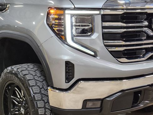 Used 2023 GMC Sierra 1500 SLT w/ SLT Convenience Package image 11