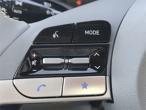 New 2025 Hyundai Elantra Sport image 22