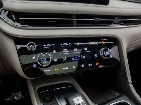 New 2026 INFINITI QX60 Luxe w/ Cargo Package image 25