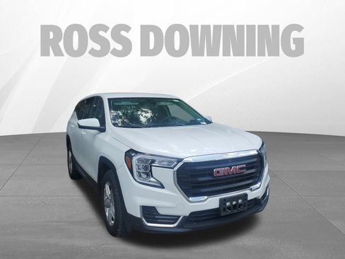 Used 2024 GMC Terrain SLE FWD image 3