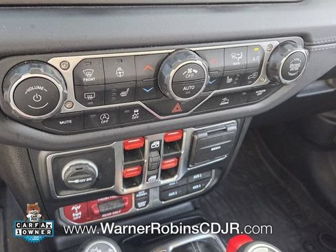 Used 2024 Jeep Wrangler Unlimited Rubicon w/ Technology Group AWD/4WD image 23