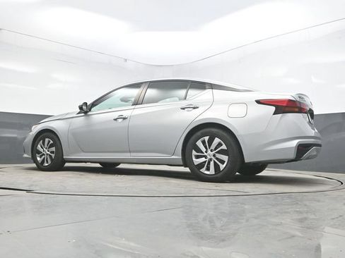 Used 2021 Nissan Altima 2.5 S FWD image 36