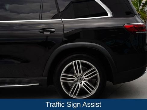 Used 2023 Mercedes-Benz GLS 450 4MATIC image 15