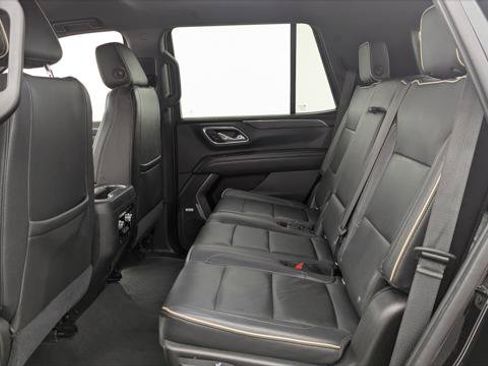 Used 2021 GMC Yukon SLT RWD image 17