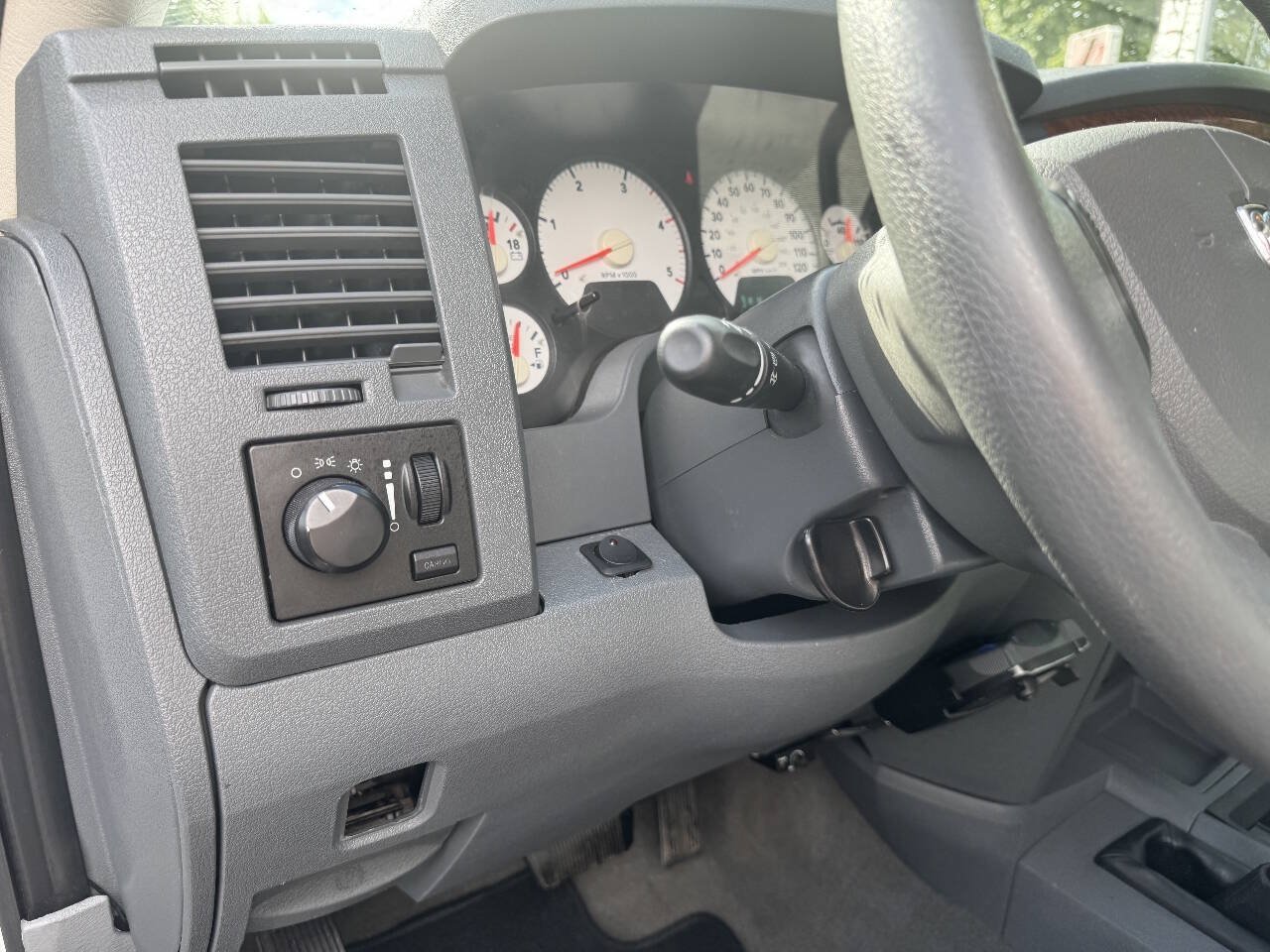 Used 2006 Dodge Ram 3500 Truck SLT w/ Protection Group AWD/4WD image 16