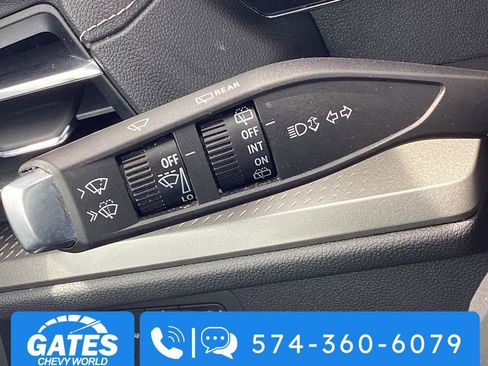 Used 2024 Chevrolet Traverse LT AWD/4WD image 29