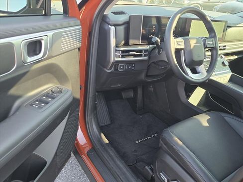 Certified 2025 Hyundai Santa Fe XRT image 9