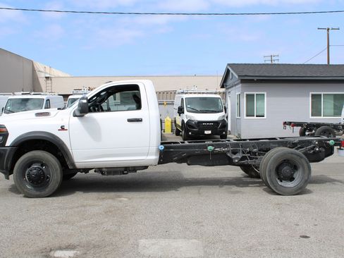 New 2025 RAM 4500 Tradesman image 8
